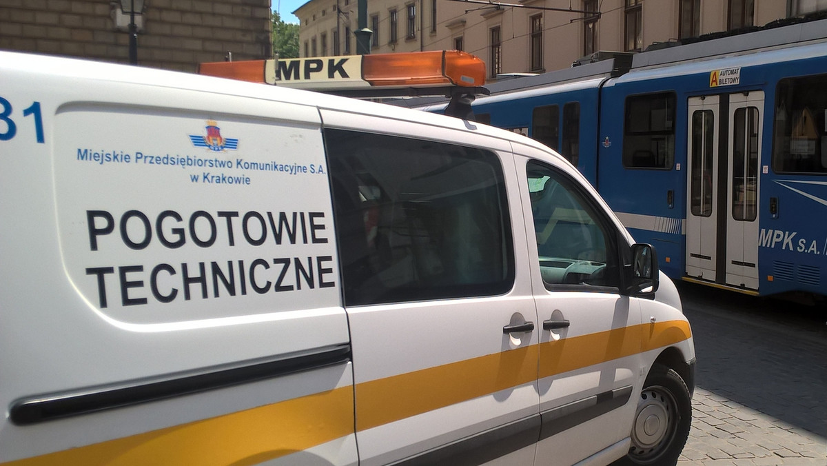 Dziś rozpoczyna się remont torów na odcinku między rondem Kocmyrzowskim a placem Centralnym. Potrwa blisko dwa tygodnie. Z tego powodu linie tramwajowe numer 16 i 21 pojadą trasami objazdowymi.