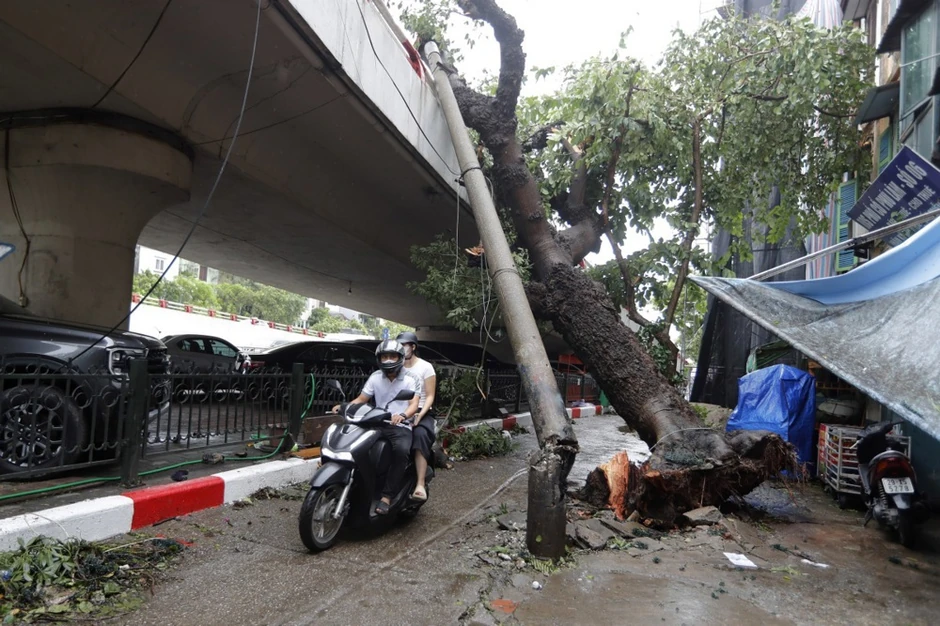 Tajfun Jagi pogodio Vijetnam - Hanoi