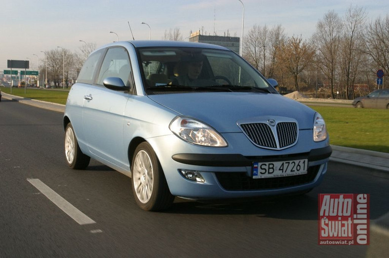 Lancia Ypsilon