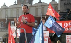 Zmiany w stowarzyszeniu 'Wiosna', nowym szefem został znajomy ks. Stryczka. 'Kilka osób się popłakało'