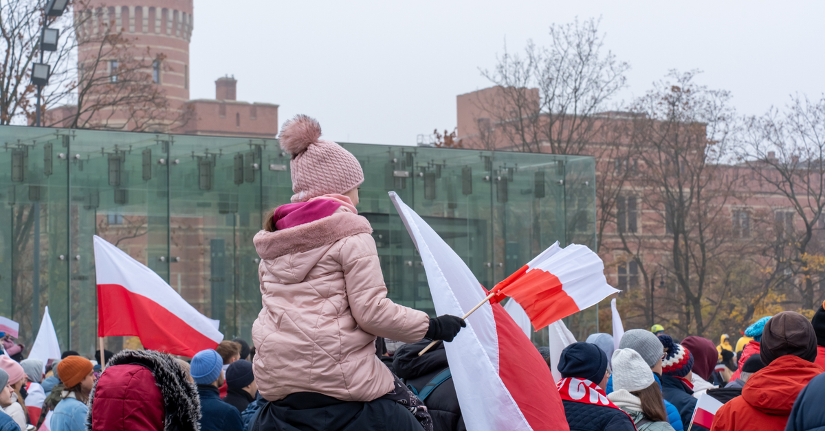 Piątek 13 lutego dniem wolnym od pracy? Czy trzeba anulować wnioski urlopowe?
