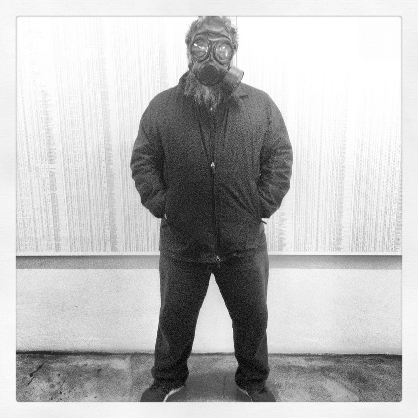 Oprema za preživaljavanje: Kineski umetnik Ai Vejvej protestuje zbog lošeg kvaliteta vazduha u Pekingu