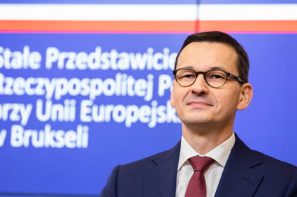 Premier Morawiecki: gdyby nie zmiana rządu, LOT zostałby sprzedany