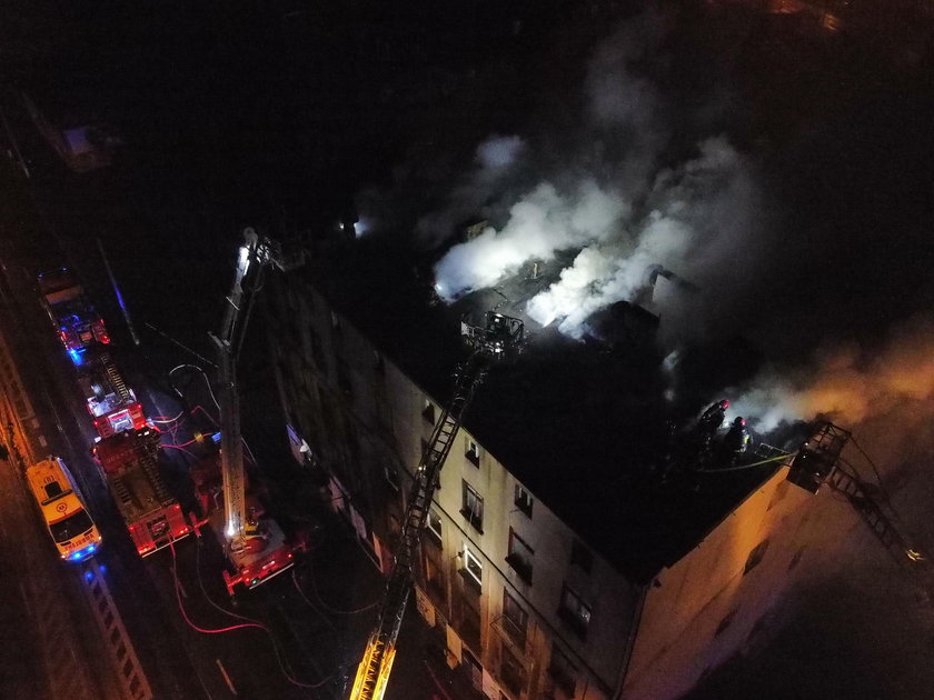 Pożar w kamienicy w Łodzi. Nie żyje jedna osoba