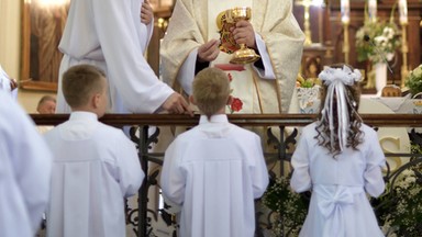 Wysoka cena pierwszej komunii. Takie prezenty dostają dzieci i... księża