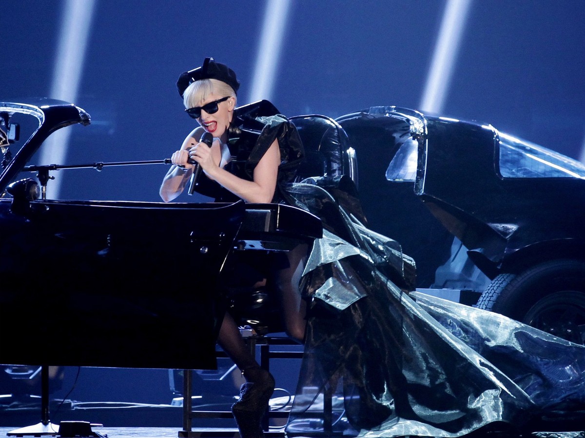 Lady Gaga zaśpiewa ze swoim idolem