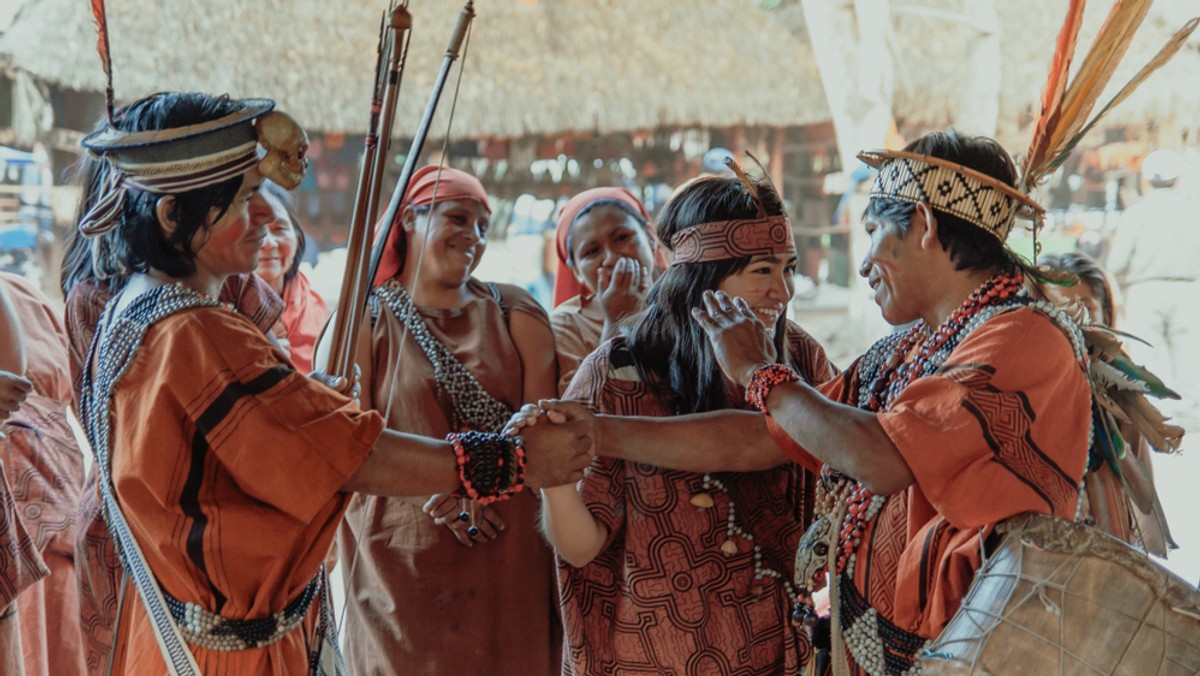 Od Indian Ameryki Północnej możemy uczyć się pełnego szacunku do przyrody. Według ich wierzeń to nie Ziemia należy do człowieka, ale człowiek do Ziemi. To dlatego o naturę powinniśmy dbać i troszczyć się o nią jak o kogoś nam bliskiego.  