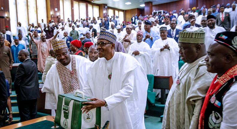 President Buhari presents 2019 budget before Nigerian lawmakers, December 19, 2018.