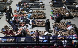 Torwar i apel wolontariuszy. Radziwiłł: Nie ma chaosu. Emilewicz: W bawialniach szaleją dzieciaki