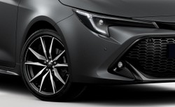 Nowa Toyota Corolla wjeżdża do Polski i tak wygląda. Silnik 1.8 wybiera 80 proc.