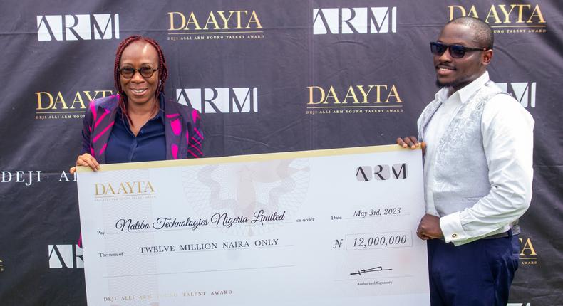 Prize presentation of N12m to the winner of DAAYTA 2023 Final Pitch