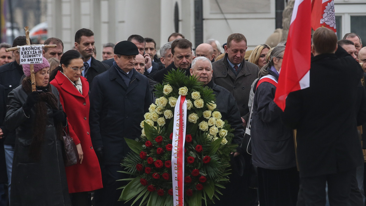 Obchody miesięcznicy smoleńskiej w Warszawie