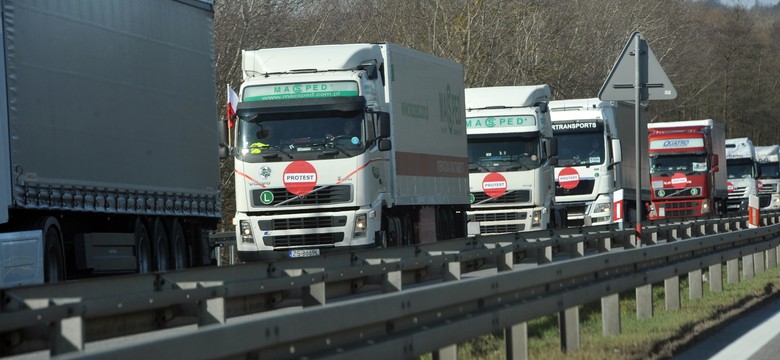 Protest transportowców. Lista problemów kurzy się w ministerstwach