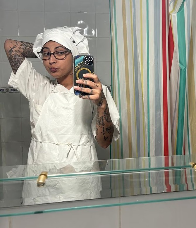 Medina je imala nekoliko neuspešnih operacija, a zbog nasilja kom je bila izložena izgubila je čulo mirisa i ukusa