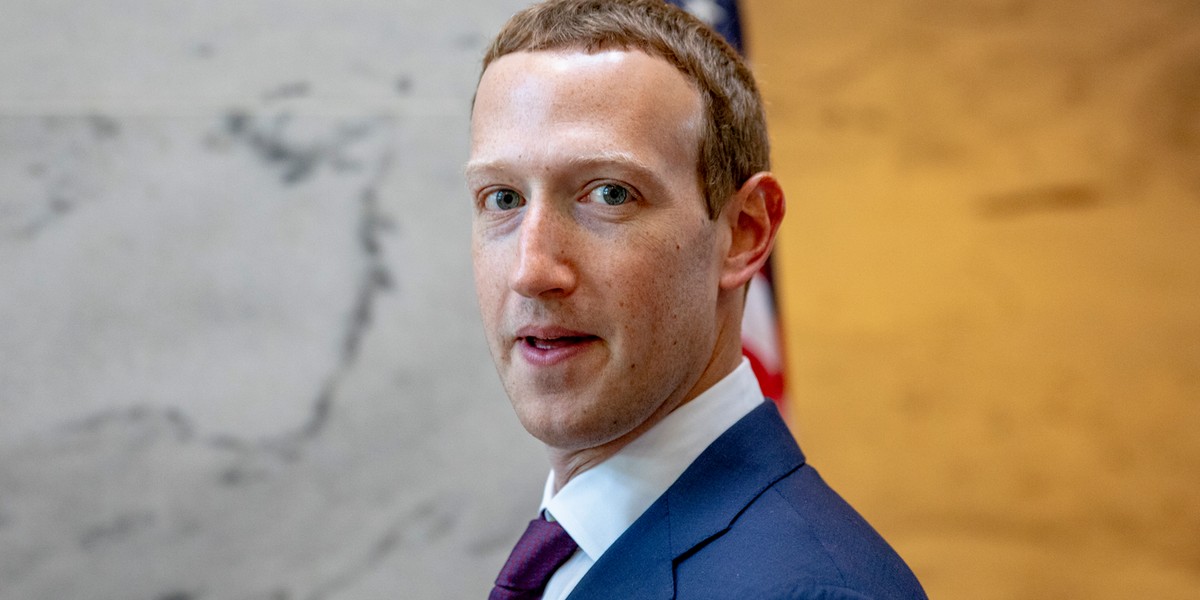 Mark Zuckerberg, założyciel i CEO Facebooka. Jego wieloletni współpracownik rzucił nieco światła na to, dlaczego Zuckerberg nie sprzedał FB w 2006 r. za miliard dolarów. 