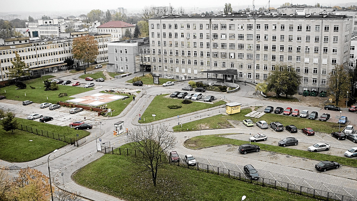 W grudniu dojdzie do faktycznego połączenia szpitali przeciwgruźliczego i zakaźnego z Uniwersyteckim Szpitalem Klinicznym w Białymstoku. Władze województwa podlaskiego i rektor Uniwersytetu Medycznego w Białymstoku podpisali w środę porozumienie w tej sprawie.