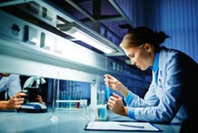 Praca w czasach zmiany: rozwój kompetencji przez partnerstwo