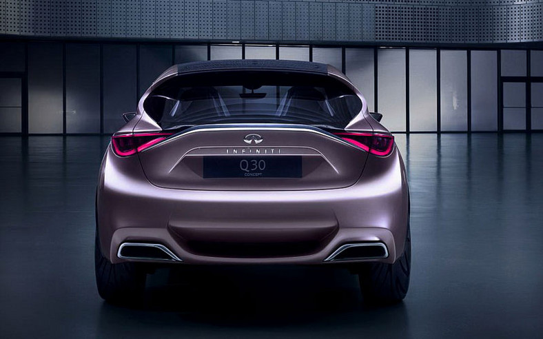 Infiniti Q30