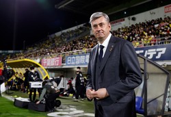 Skorża podbija Japonię. Urawa Red Diamonds kontynuują dobrą serię