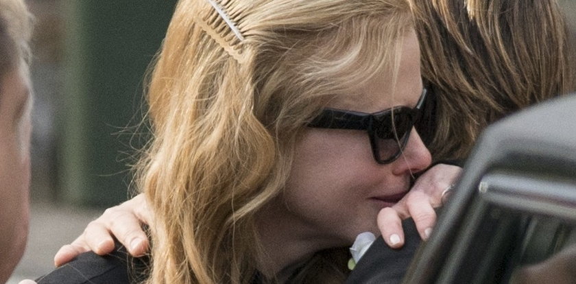 Tak płacze Nicole Kidman na pogrzebie ojca