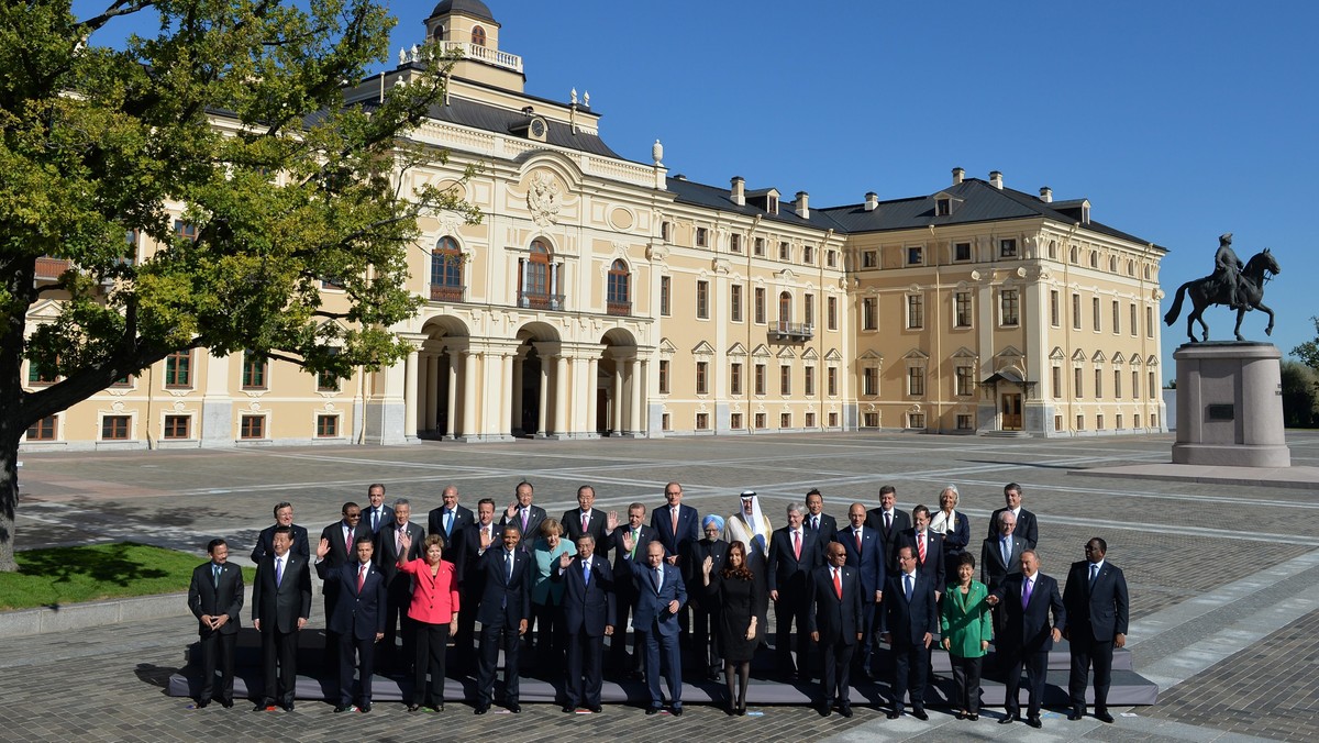 - Globalna gospodarka zdrowieje, ale nie jest to jeszcze koniec kryzysu - głosi komunikat wydany dzisiaj wieczorem na zakończenie szczytu G20 w Petersburgu.