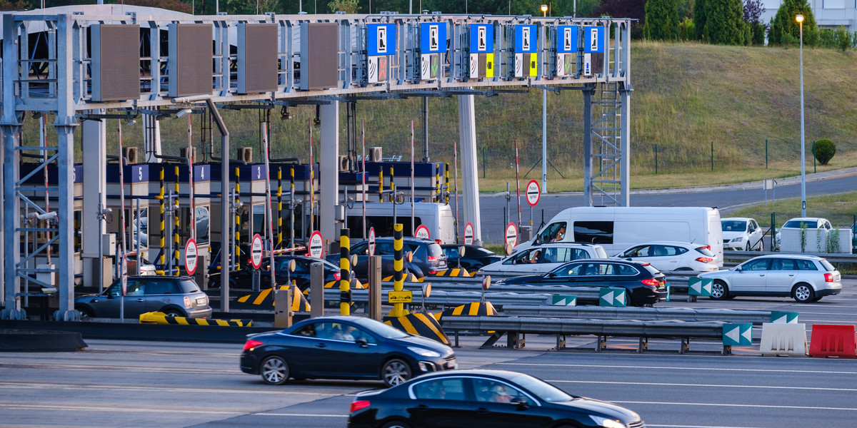 Jeden z najbardziej zatłoczonych płatnych odcinków autostrady A4 łączący Kraków z Katowicami nie będzie miał już prywatnego operatora i przejdzie pod zarząd GDDKiA.