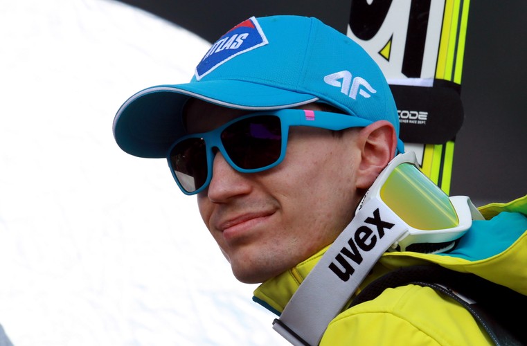 Kamil Stoch na zawody do Planicy zabrał żonę.