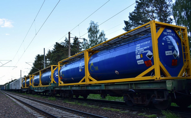 Posłowie opozycji złożyli w Sejmie projekt ustawy wprowadzający sankcje na rosyjski gaz LPG