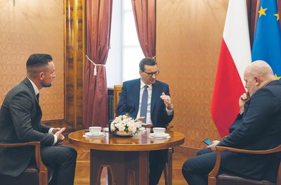 Zamrożenie cen gazu, duszenie inflacji, pieniądze z KPO. Premier Morawiecki odpowiada na pytania DGP