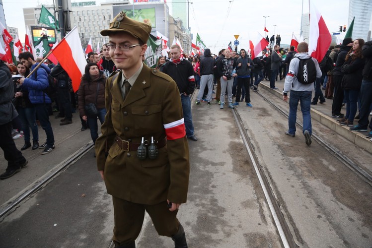 Marsz Niepodległości na ulicach Warszawy