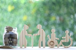 Świadczenie wspierające. Kiedy pierwsze wypłaty? Jakie stawki? [KWOTY, TERMINY]