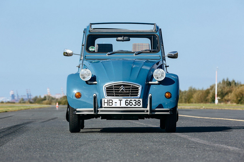 Citroën 2CV – kaczki przyjadą do Torunia (program, galeria)