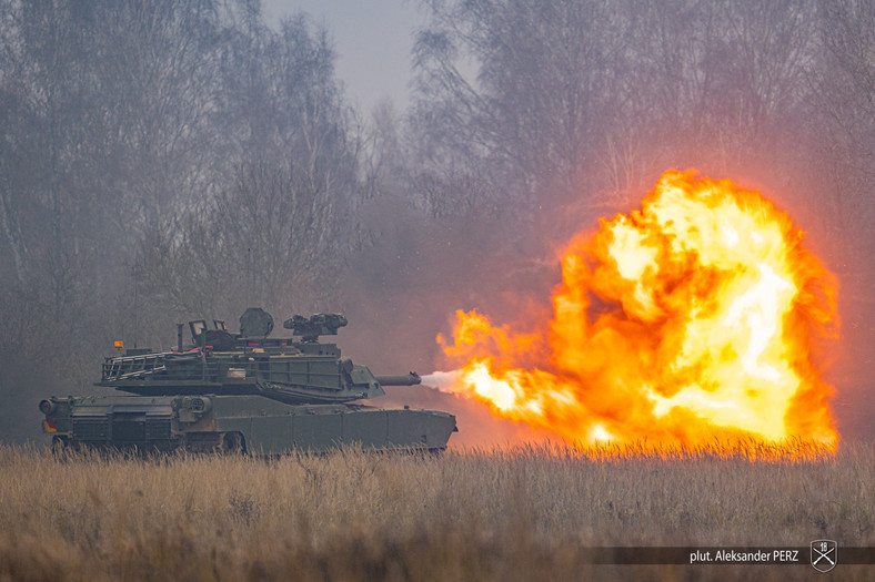 Czołg M1 Abrams podczas ćwiczeń polskich żołnierzy