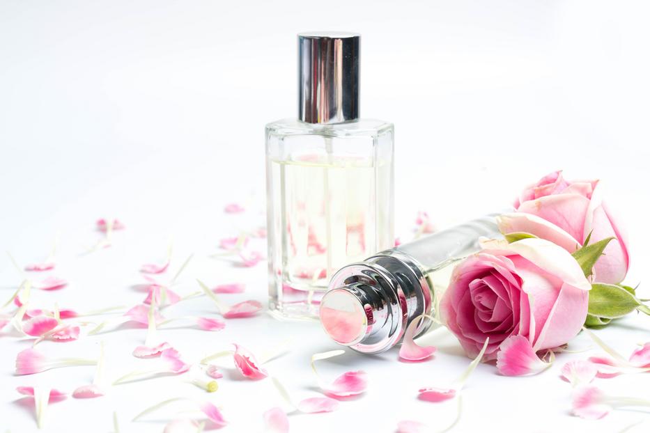 Így tarthat tovább a parfümöd még a kánikulában is. Fotó: Getty Images