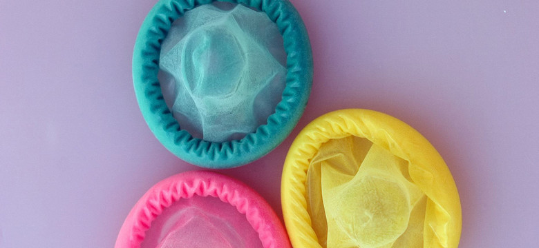 Prymas: Stosowanie prezerwatyw powinien ocenić spowiednik