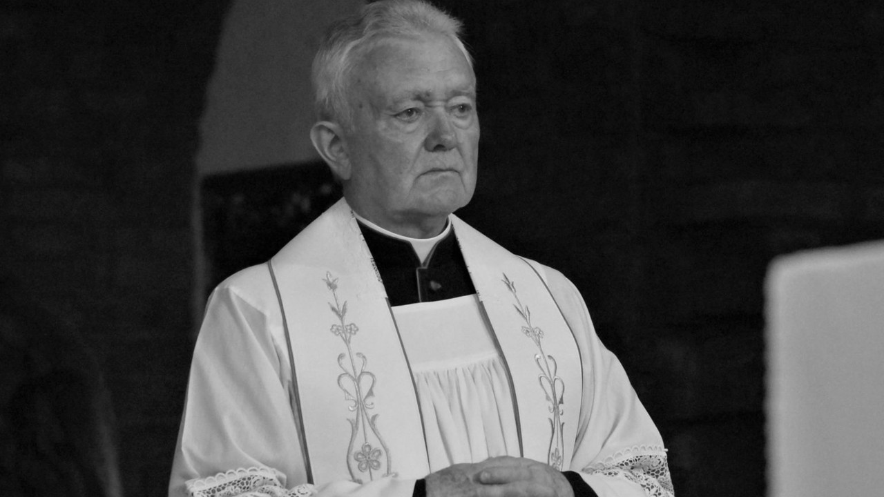 Nie żyje ksiądz Józef Hass. Kapłan i jego siostra zginęli w wyniku wypadku