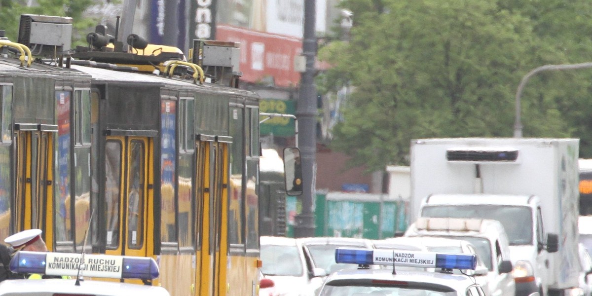 Wypadek na skrzyżowaniu Marszałkowskiej i Świętokrzyskiej!