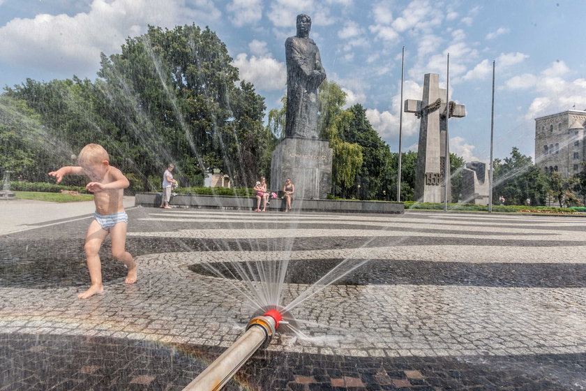 Poznaniacy szukają ochłody w upalne dni