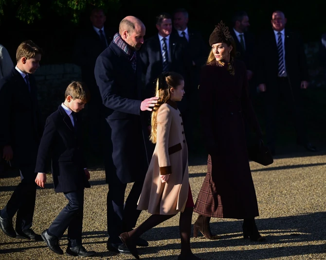 Božićna šetnja britanske kraljevske porodice
