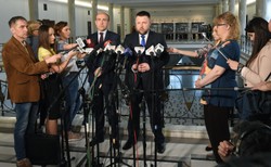 Kierwiński: Liczymy, że Ziobro przekona prokuratorów, by zachowali się przyzwoicie w sprawie ekshumacji