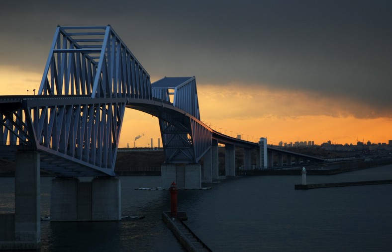 Nowy symbol Tokio - Tokyo Gate Bridge - ma 2618 metrów długości (10). Fot. Tomohiro Ohsumi/Bloomberg.