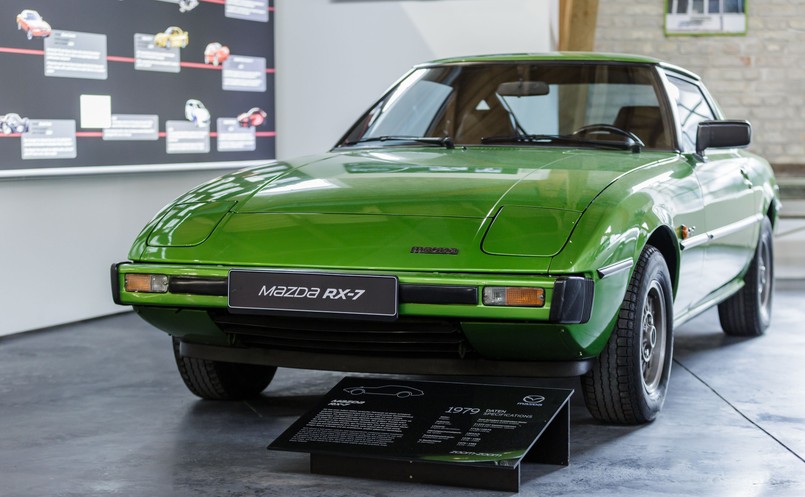 Mazda RX-7 pierwszej generacji (FB)