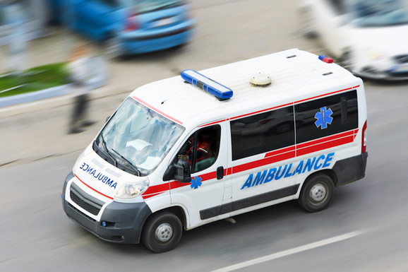 DRAMA NA AUTOKOMANDI Tramvaj oborio ženu, hitno prevezena u Urgentni centar (FOTO)