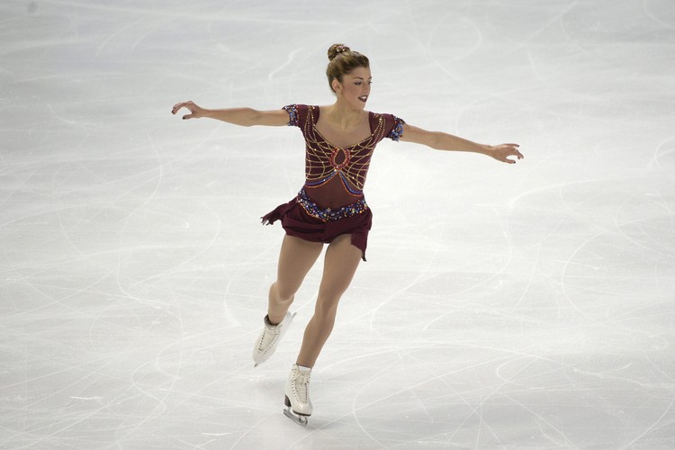 Seksowne łyżwiarki swoim tańcem rozgrzeją nie tylko lód