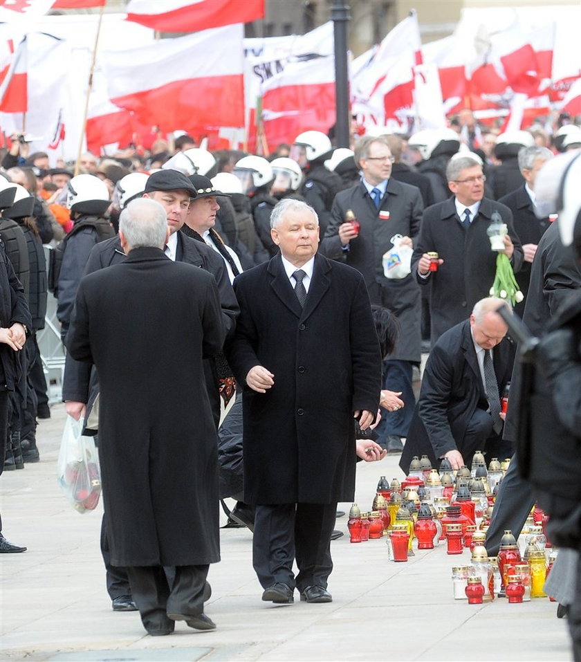 Jarosław Kaczyński składa życzenia i zaprasza na...