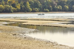 Wyjątkowo niski poziom wód w serbskim Dunaju odsłonił pozostałości niemieckich okrętów