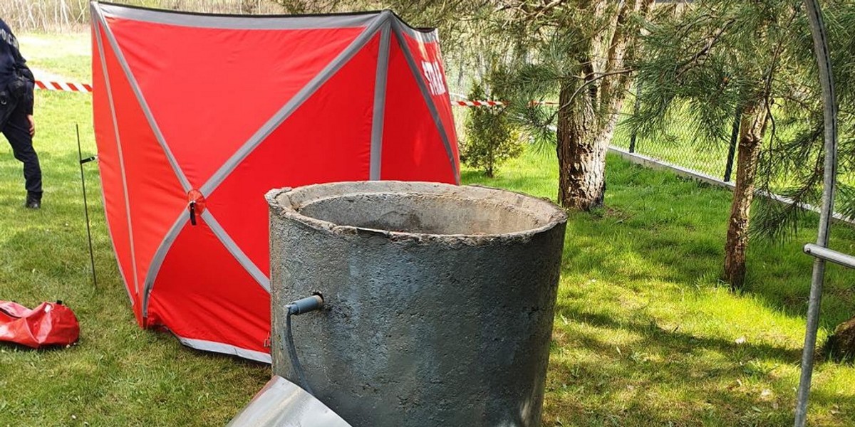 Gnojnik. Ciało kobiety i niemowlęcia odnalezione w studni. 