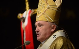 Kard. Nycz: Bądźmy otwarci na potrzebujących, nie tylko w Wigilię
