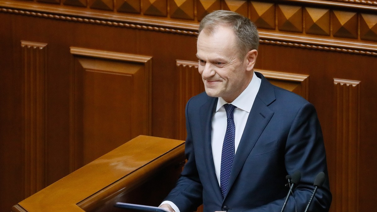 Przewodniczący Rady Europejskiej Donald Tusk otrzymał doktorat honoris causa Lwowskiego Uniwersytetu Narodowego im. Iwana Franki. W przemówieniu, które wygłosił, porównywał Lwów ze swoim rodzinnym Gdańskiem i apelował o pojednanie polsko-ukraińskie.