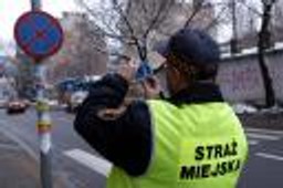 Czy strażnicy miejscy będą rewidować zatrzymanych